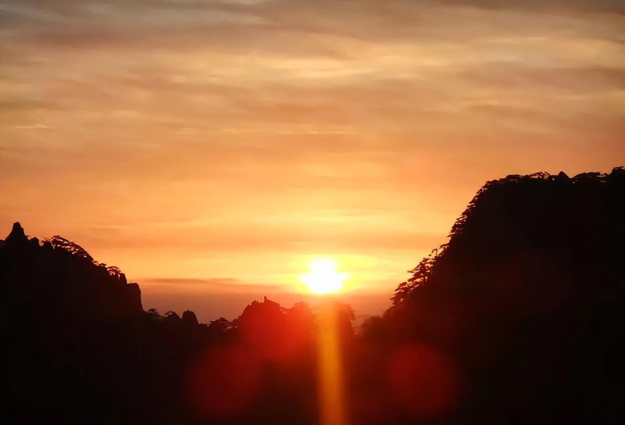 二十首关于早起的古诗词，秋生残夜惊心早，愁入中年熟睡难(图10)