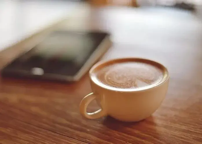 感觉疲惫心累的说说句子，生活好难的心情说说(图2)