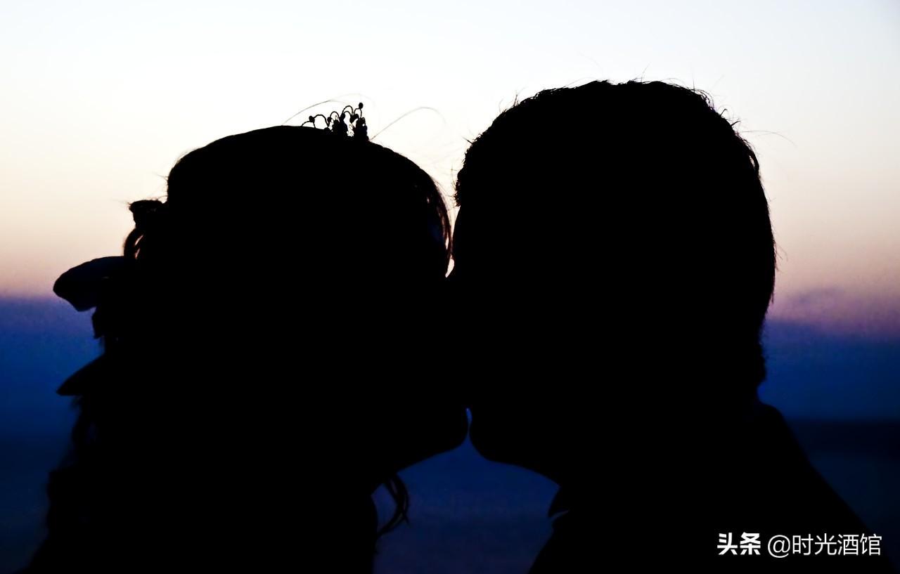 合适520情侣8个字的爱情宣言短句(图1)