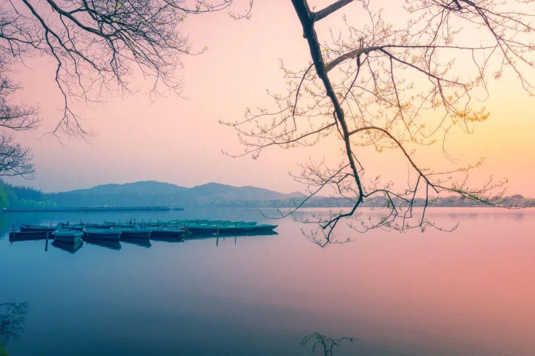 10首友情诗词，太深情了，丝毫不输爱情诗词(图8)