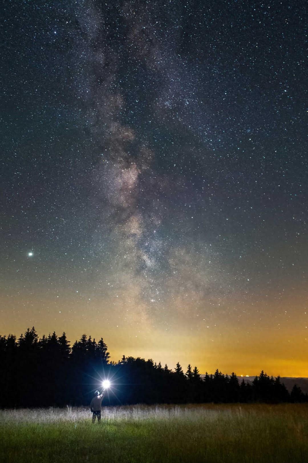 一句分手，心底是千万句别走……(图1)