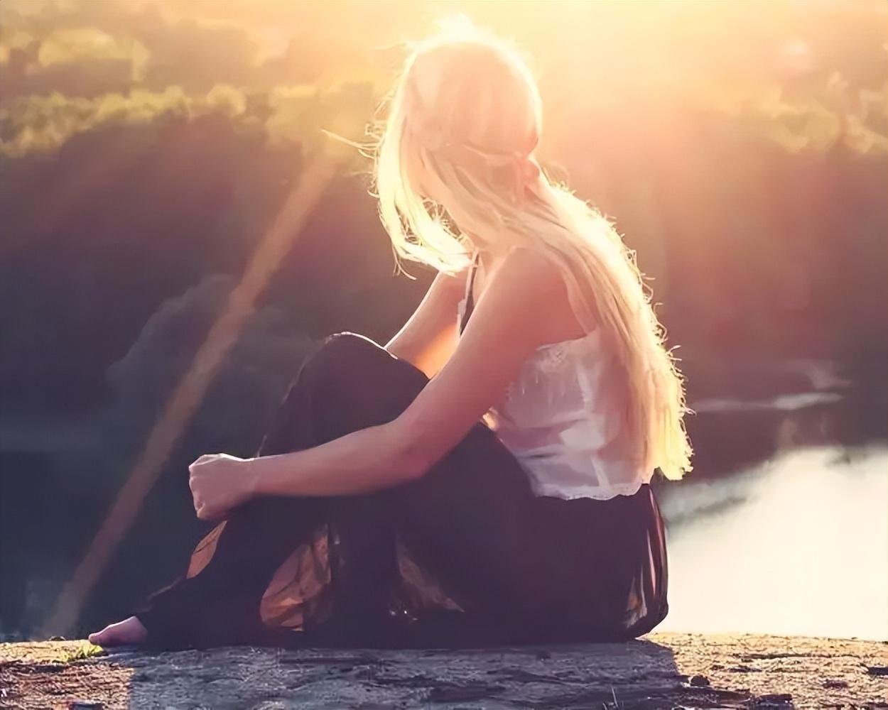 《不能承受的生命之轻》这8句话告诉我们，人啊，不必活得太规矩(图9)