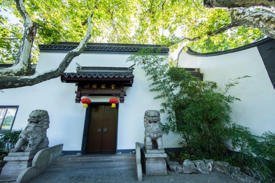 12副祝寿对联，收集起来，你一定用得到(图1)