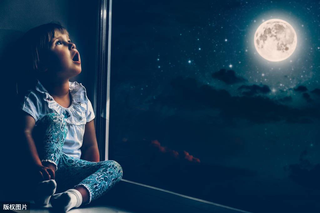 描写清晨、黄昏 、月色和星空的好词好句好段，孩子作文用的上！(图3)