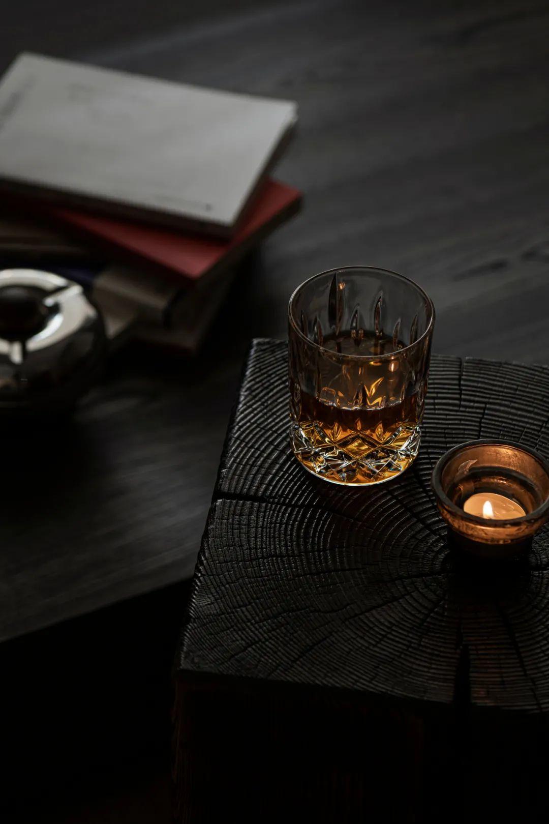 159㎡现代极简，简约奢华暗色调，低调侘寂有情趣(图14)