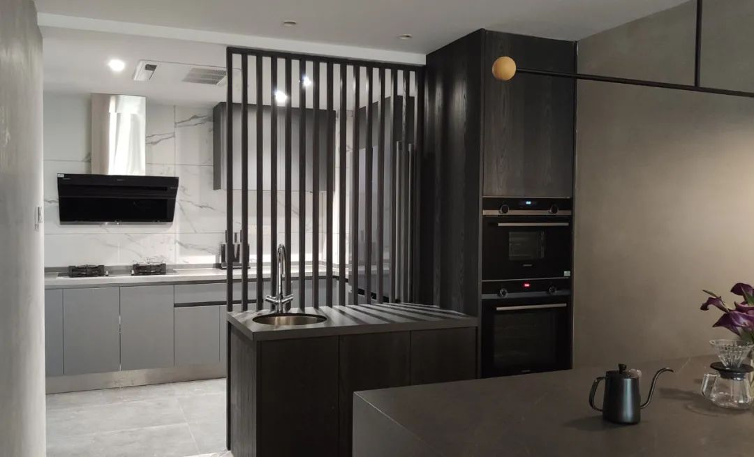 159㎡现代极简，简约奢华暗色调，低调侘寂有情趣(图21)