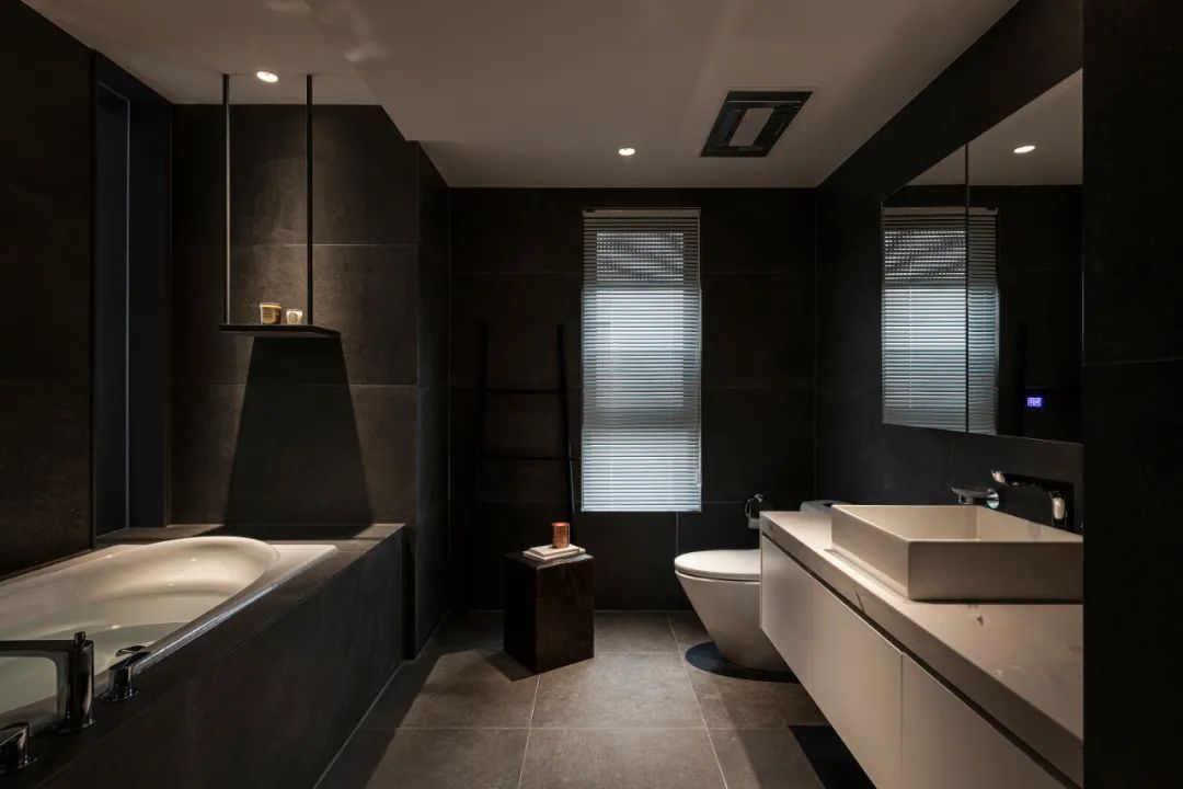 159㎡现代极简，简约奢华暗色调，低调侘寂有情趣(图27)