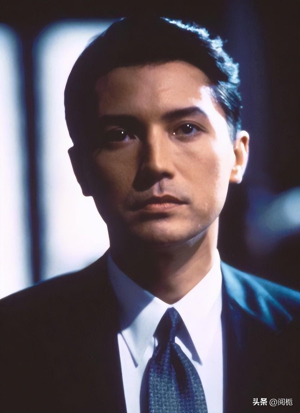 7位“霸总专业户”：挤眉弄眼、歪头晃脑，油腻得让人抠脚趾(图2)