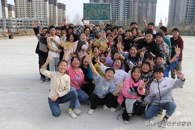 “一根绳一条心 拔河比赛聚人心”——2022年春期赵河学校拔河比赛(图40)