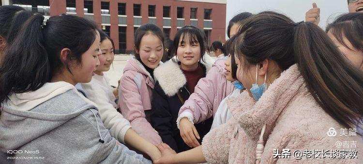 “一根绳一条心 拔河比赛聚人心”——2022年春期赵河学校拔河比赛(图45)