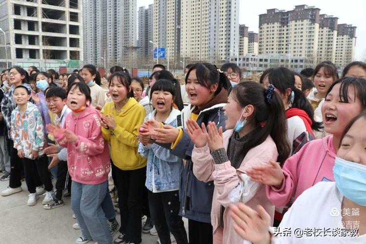 “一根绳一条心 拔河比赛聚人心”——2022年春期赵河学校拔河比赛(图47)