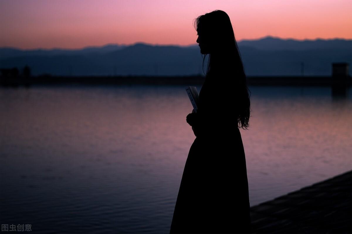 高质量的成熟文案｜外面世界太杂乱，随自己的心就好(图4)