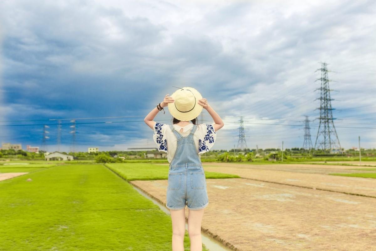 人生靠自己的励志句子，成长的路上你可以哭，但不可以放弃和认输(图2)