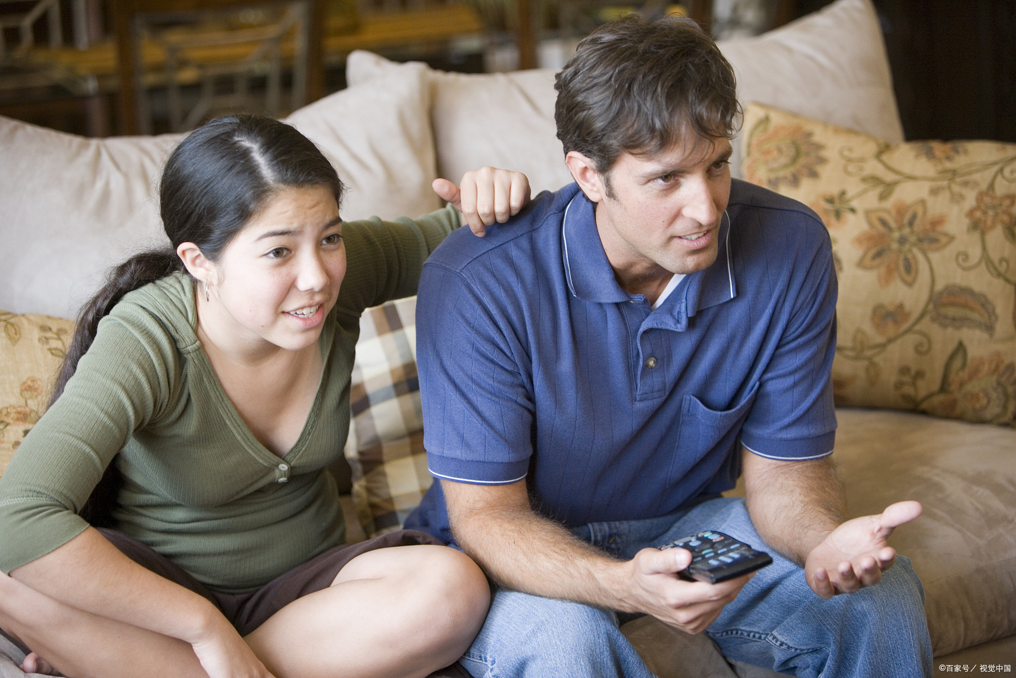 疼啥啊，忍忍就好！深夜听见老公对婆婆说的话，我大骂老公无情(图7)