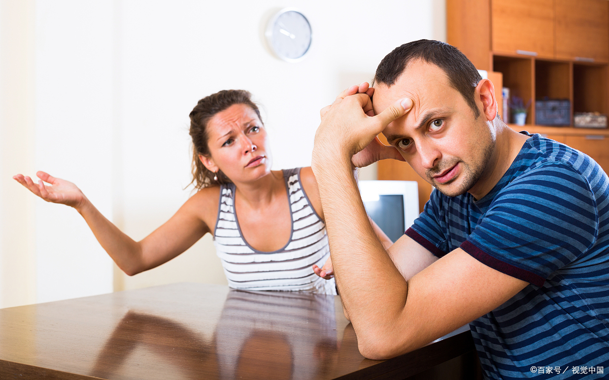 疼啥啊，忍忍就好！深夜听见老公对婆婆说的话，我大骂老公无情(图10)