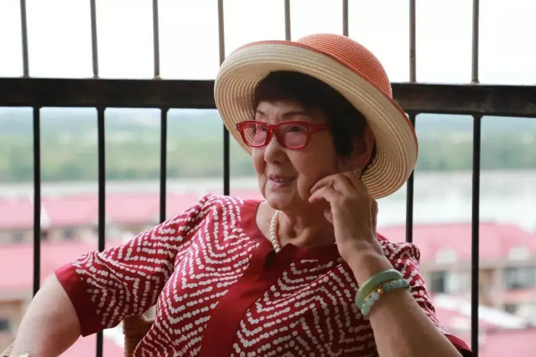 坚韧不屈，奋斗不止——吴胜明的人生传奇(图6)