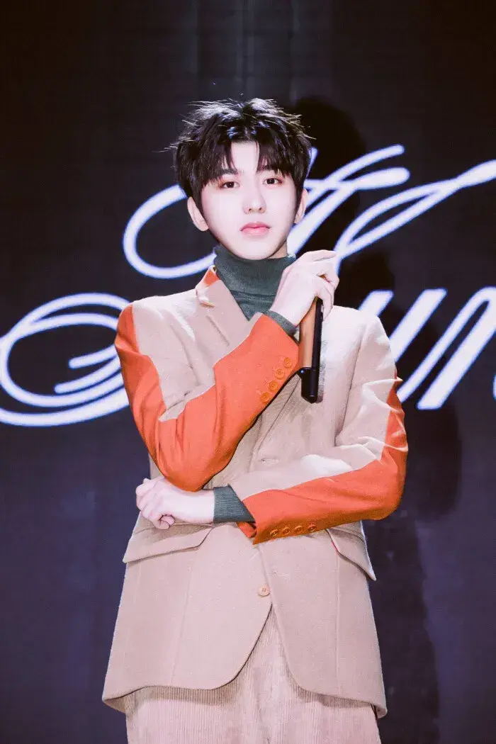 蔡徐坤：少年偶像的创作与奋斗之路(图3)