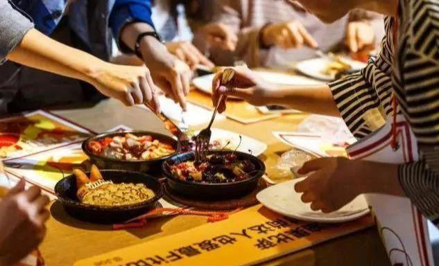 老板！有份非常走心的团建介绍文案放在你办公桌上！(图11)