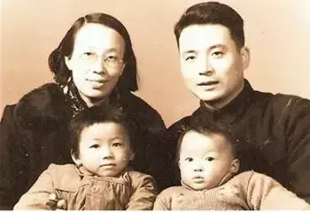 “两弹元勋”邓稼先：有一种爱，叫许鹿希的等待(图7)