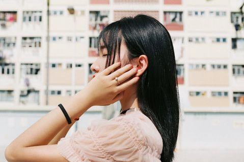 原谅自己的情感句子：经历了一些事，才知道自己真的好傻(图5)