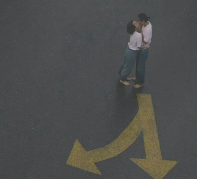 讽刺自己很傻的句子 嘲笑自己很天真的句子(图1)