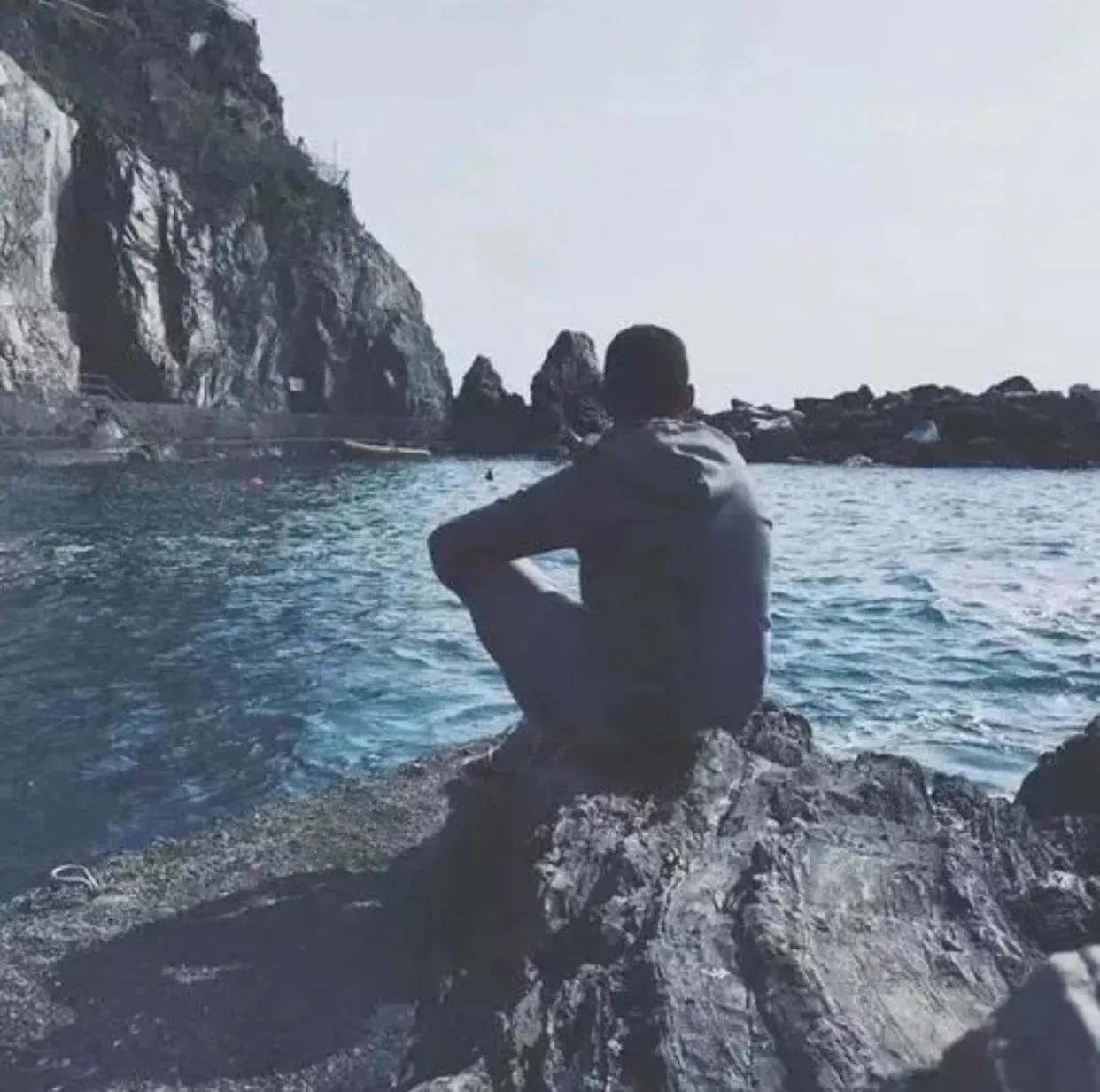 2022男人成熟稳重的经典句子(图1)