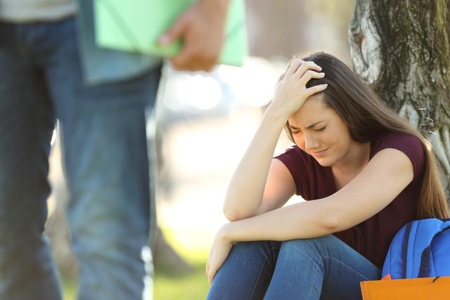 伤感文案扎心短句，让人心疼的情感语录(图3)