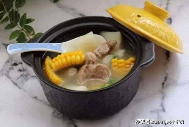 暖冬养肚！家人喝这5碗汤，暖心暖胃暖全家！(图1)