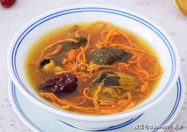 暖冬养肚！家人喝这5碗汤，暖心暖胃暖全家！(图3)