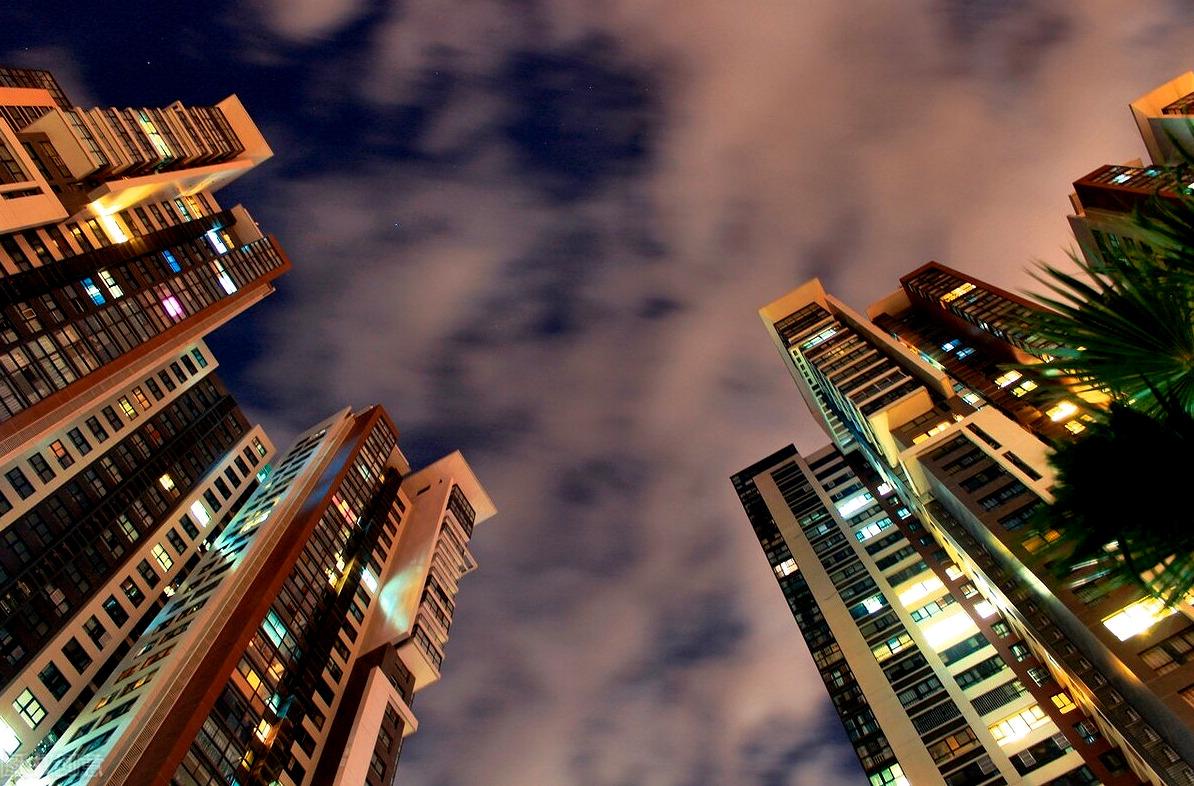 夜晚的小区，万家灯火，仿佛星河降临人间(图5)