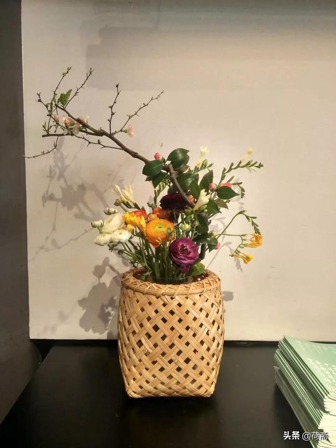 与花艺相伴，诗一袭流年(图1)