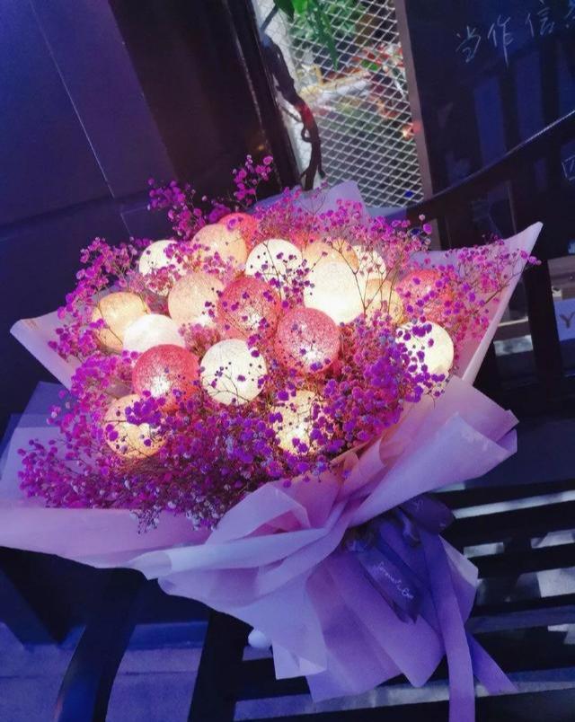 网红糖果灯花束(含素材和文案)(图2)