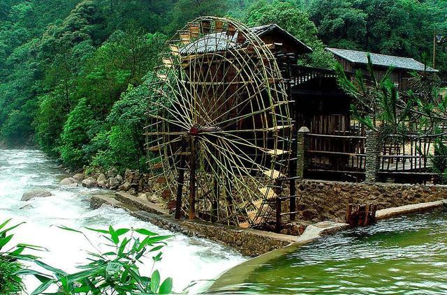 水车轮转飞珠玉，溅浪激花，苍韵弥弥(图6)