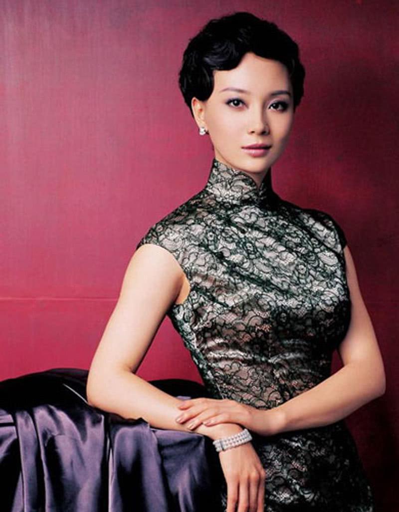 旗袍之美低吟浅唱着一曲江南风情，暗香流韵(图3)