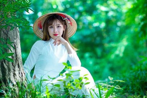 穿上旗袍，婉约柔情，意境唯美(图1)