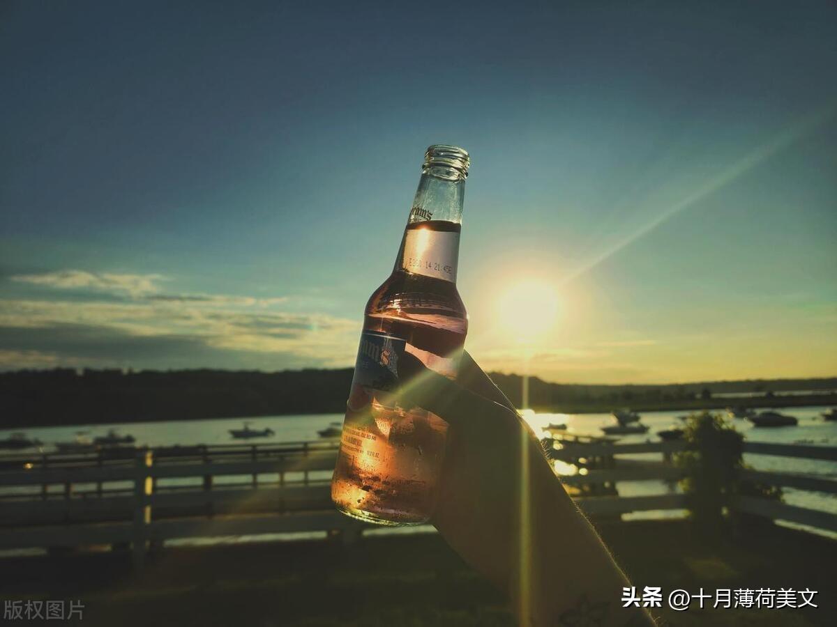 30句朋友圈晒自拍用的高质量文案(图7)