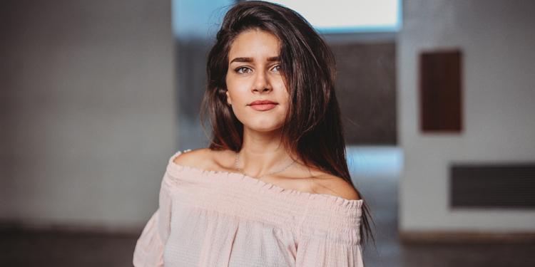 关于旅行在路上的句子 出发去旅游的心情说说(图1)