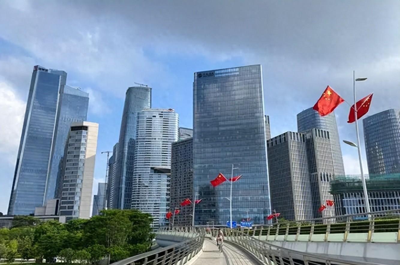 香港人从深圳回来，心态大变化，说说我对深圳的看法(图1)