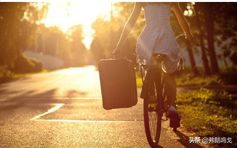 时间是最好的良药，但良药苦口。虽说难咽，但终将会释怀(图4)