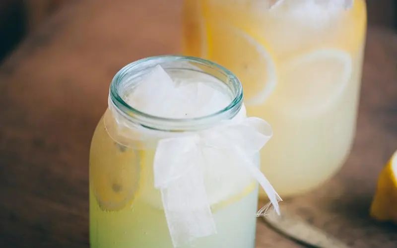 简单有内涵的生日句子，暖心不俗气(图2)