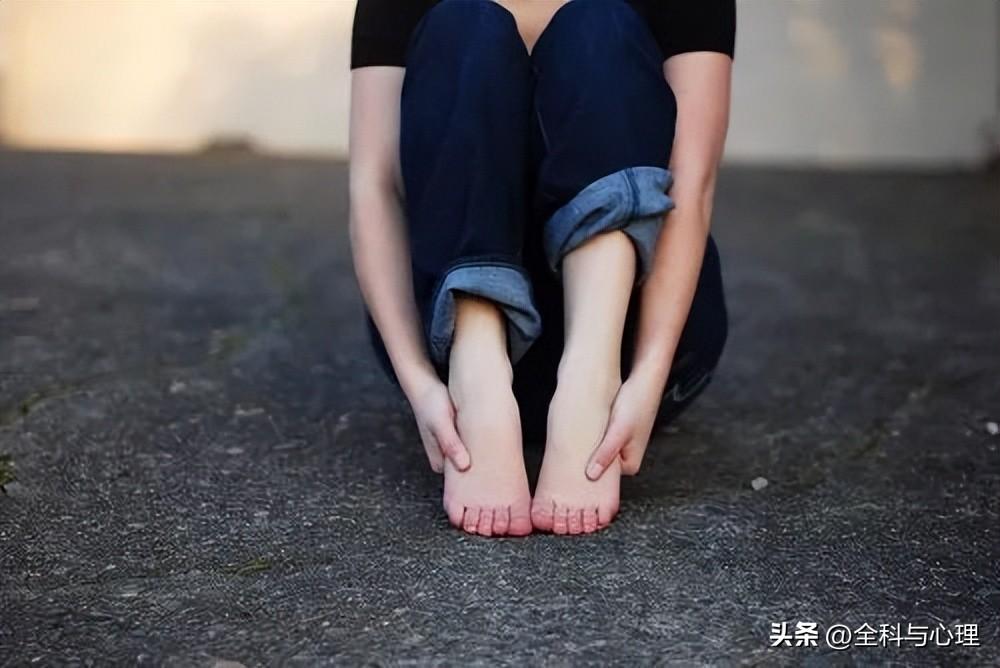 人生座右铭短句，经典人生格言名言警句(图1)