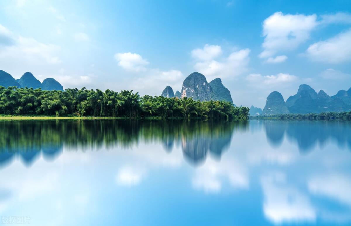 追寻自由之旅：唯美短句咏叹旅行的魅力(图1)