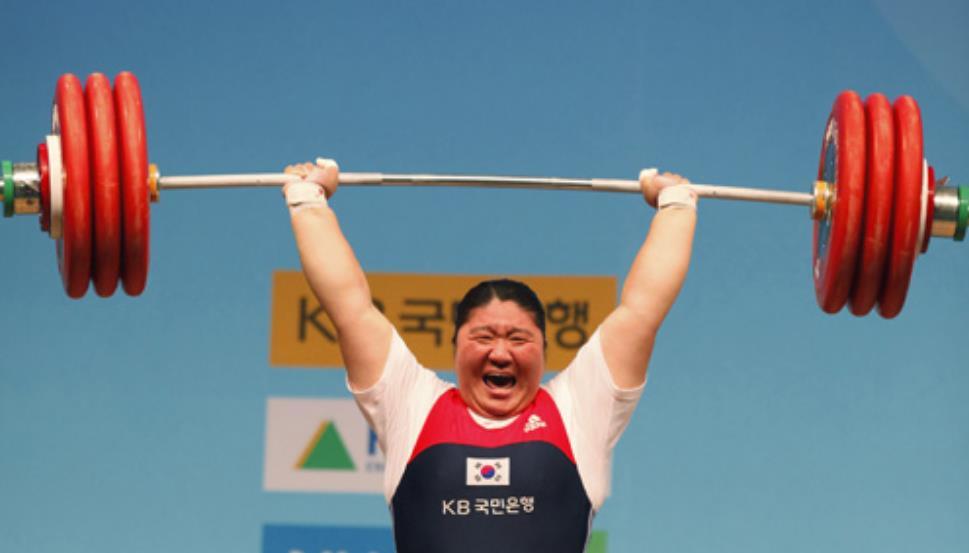 举重女王唐功红：冠军背后的生死励志与甜蜜爱情(图6)