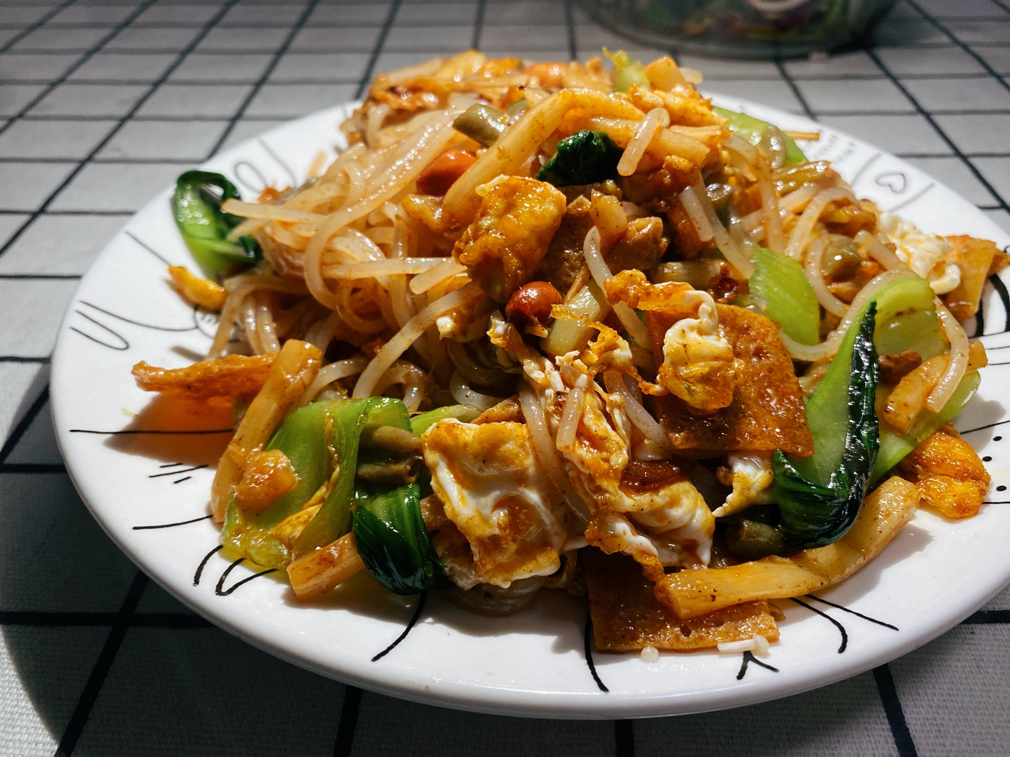 除了煮,竟然还能炒?爆炒柳州螺蛳粉,让我们一起臭味相投吧(图9) 除了煮,竟然还能炒?爆炒柳州螺蛳粉,让我们一起臭味相投吧(图9)