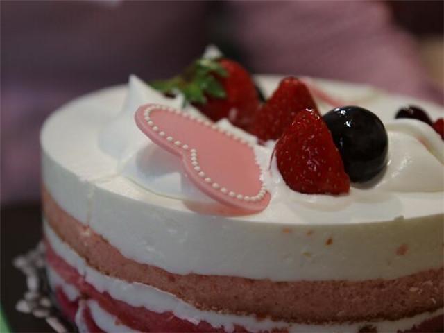 女朋友生日怎么发朋友圈(图1)