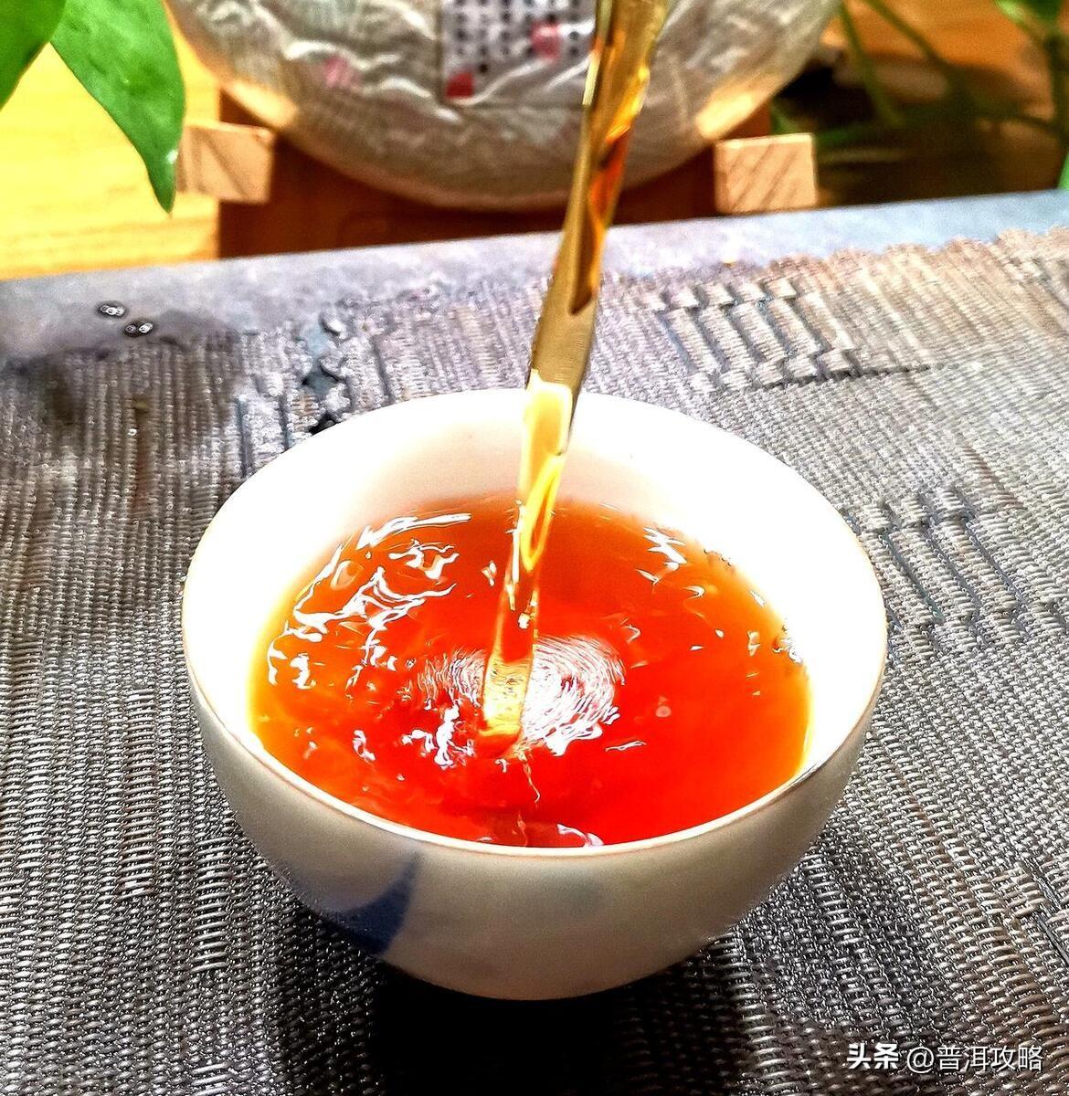 一个人喝茶悠闲幽默的句子(图1)