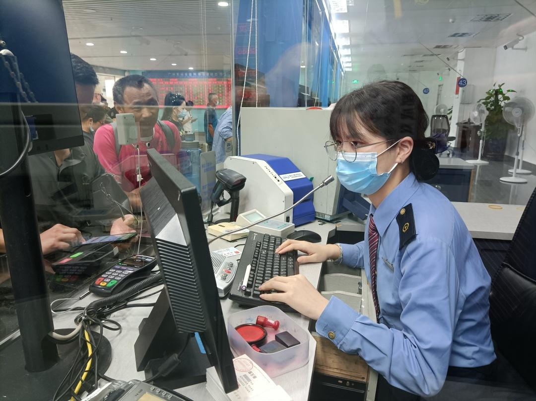 “铁味”情话，哪条击中你的心？(图2)