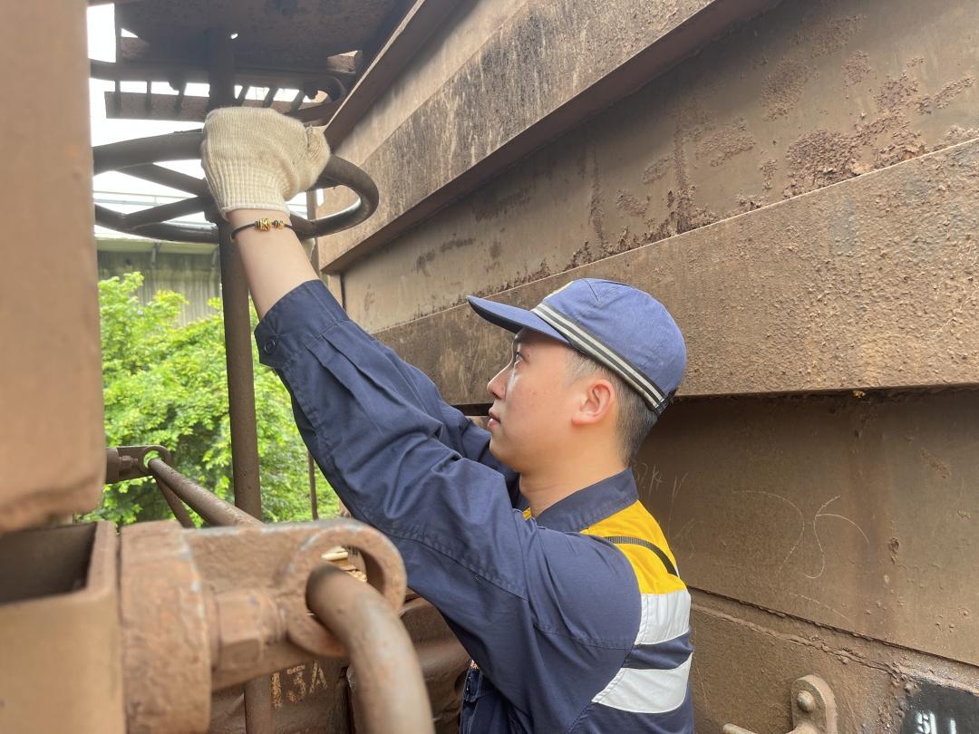 “铁味”情话，哪条击中你的心？(图6)