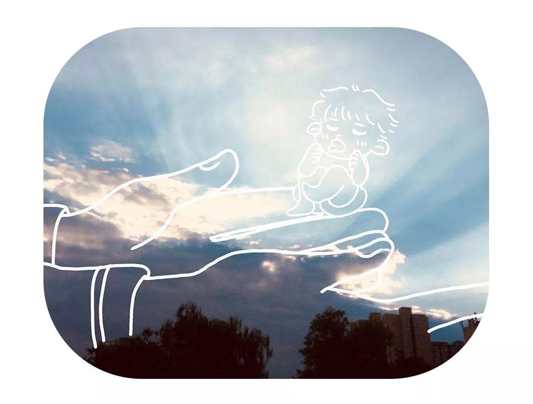 最安心的不过是抬头45度仰望天空，看到的不是灰蒙蒙，而是静谧幽深的蓝(图3)