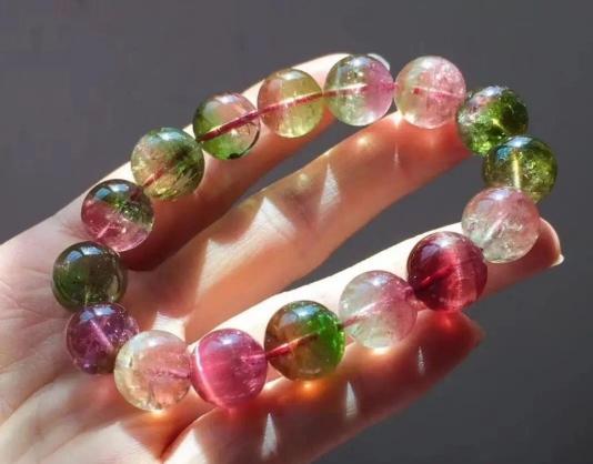 ​夏季珠宝来“解暑”(图6)